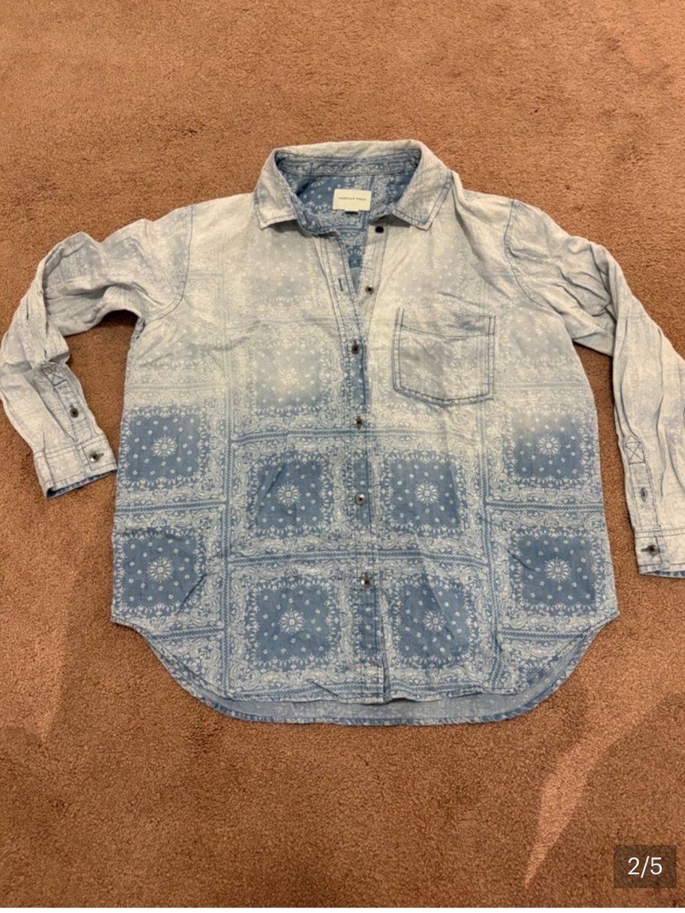3 for $14 American Eagle Outfitters Bandana-Pattern Button-Down Shirt size small